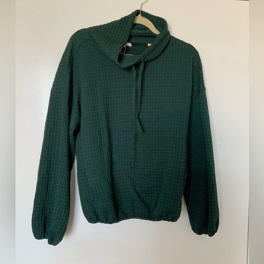 NWT Max Studio Funnel Neck Waffle Knit Pullover